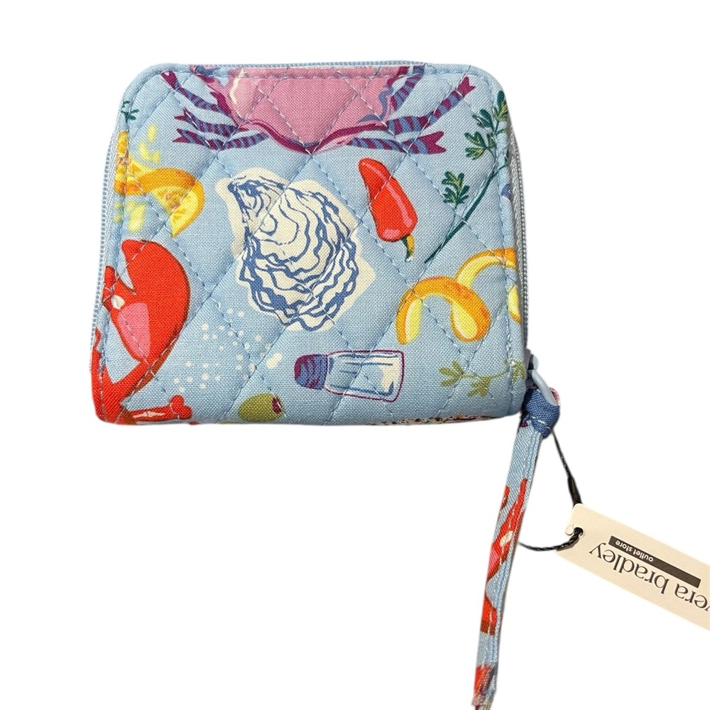 Essential small zip wallet Vera Bradley NWT
